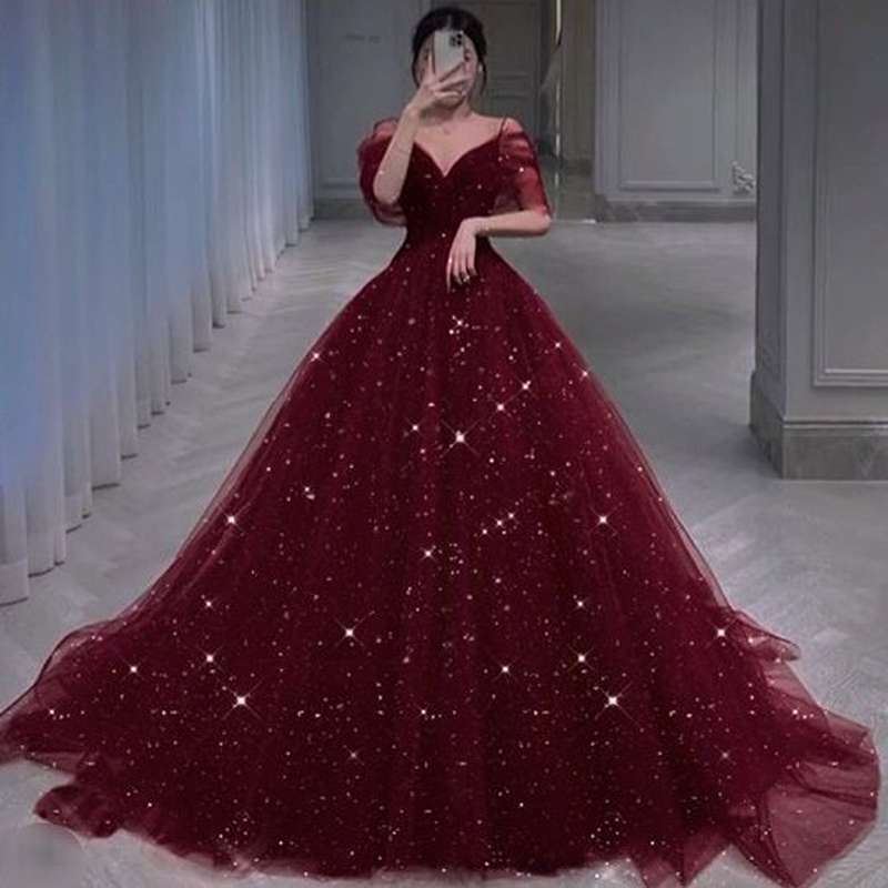 لباس قرمز شاین دار