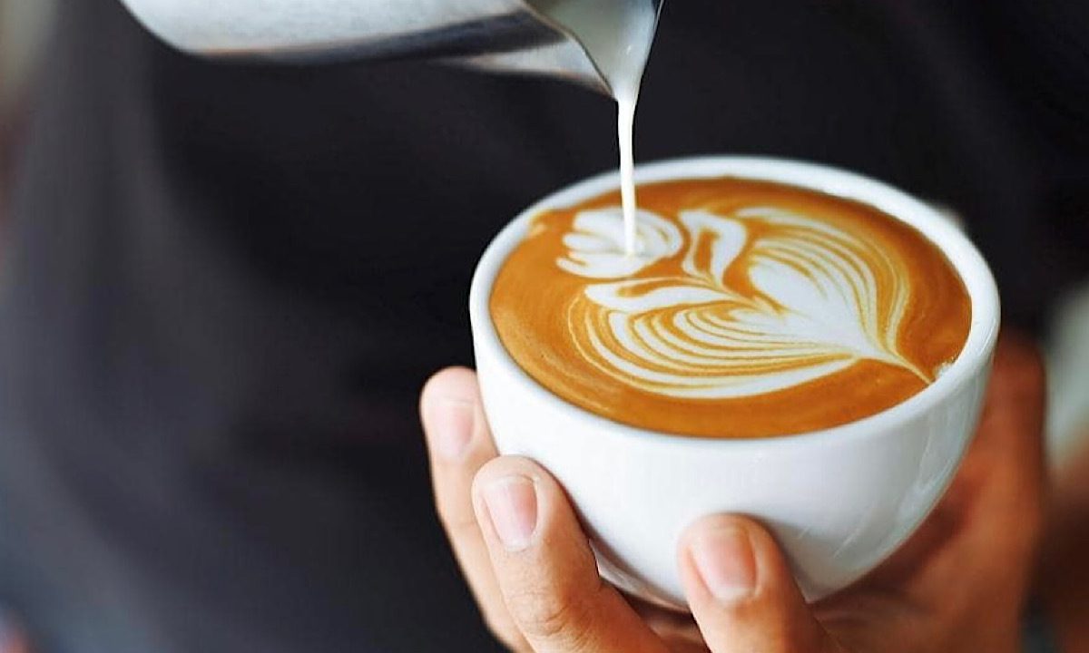 ایده تزیین قهوه؛ بهترین روش آرت زدن رو یاد بگیر!