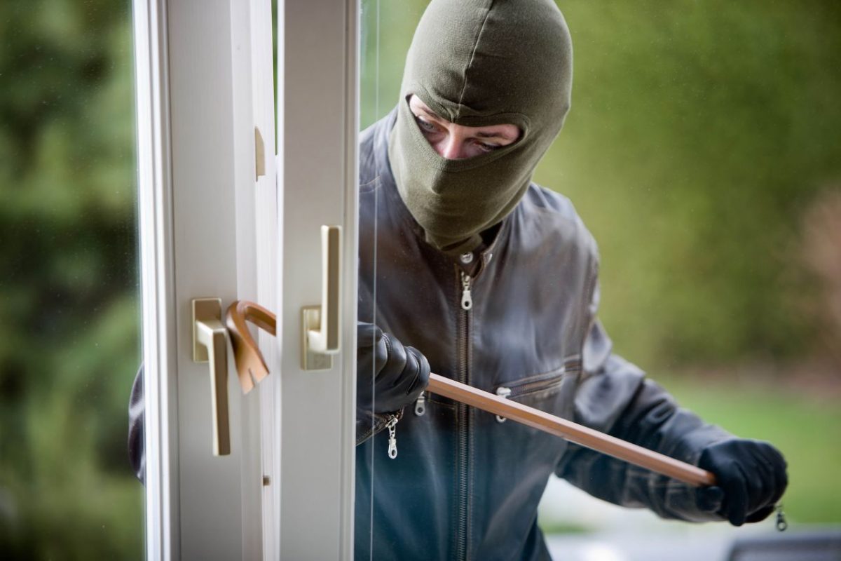 8 ترفند کابردی برای در امان ماندن خانه از شر دزد
