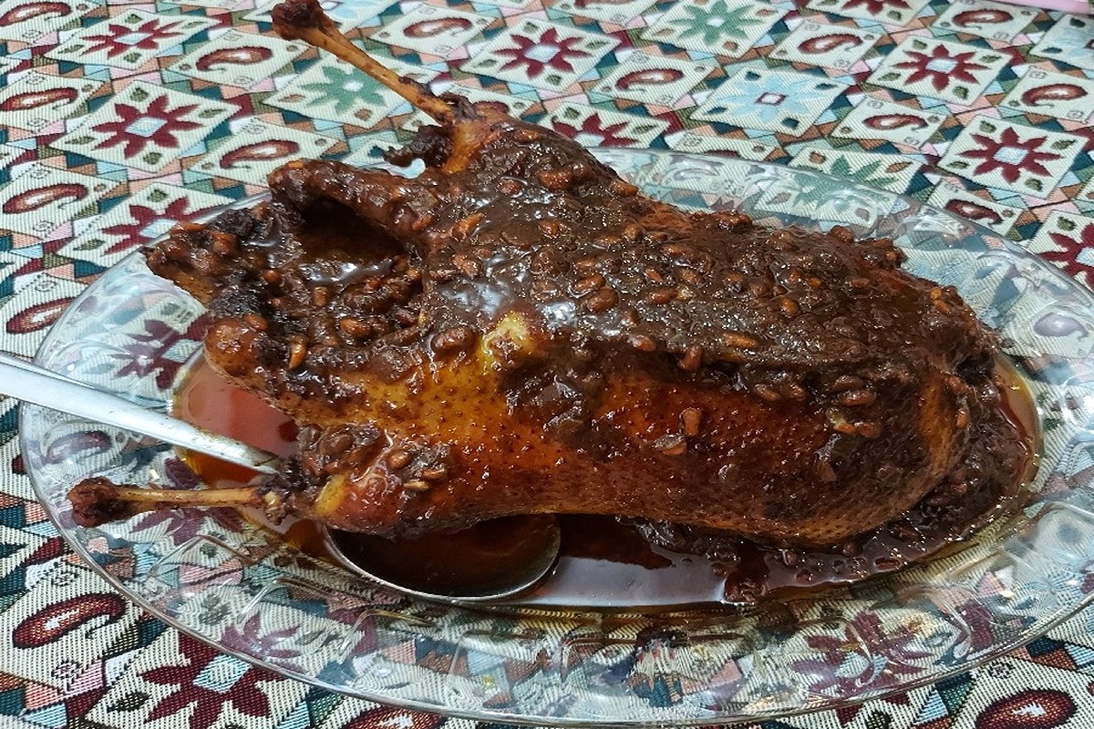 خورشت آلو با اردک